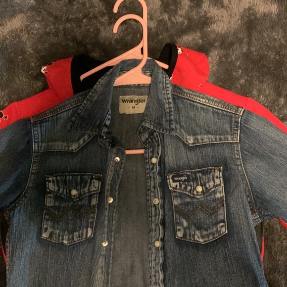 Kids medium wrangler denim shirt with snap buttons (551/1) - Picture 10 of 11